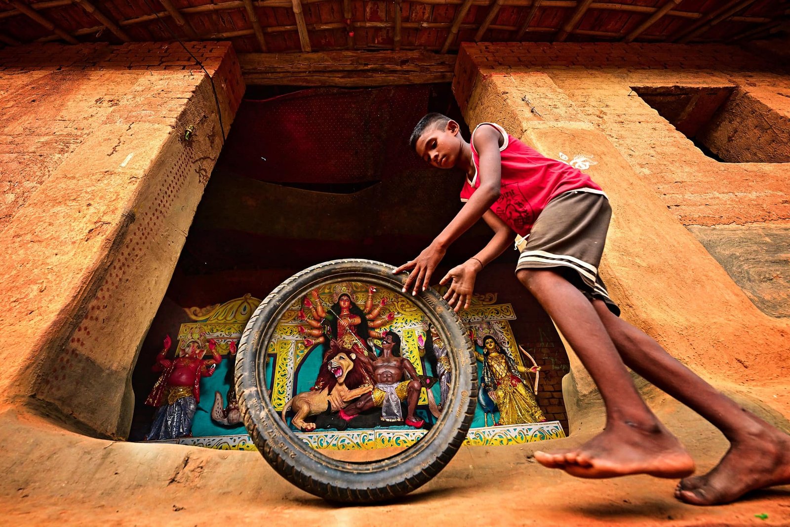 Homepage 20 Photographer in Focus, Sammya Brata Mallick, Nikon India, Kolkata street photography, Indian street photography, Indian documentary photography, natural light photography, low-light photography, Nikon Z8, 24mm, 18mm APS-C, Adobe Photoshop, Lightroom Mobile, Snapseed, Soumya Shankar Ghosal, Benaras photography, Old Delhi photography, gear vs vision, observation and patience, storytelling in photography