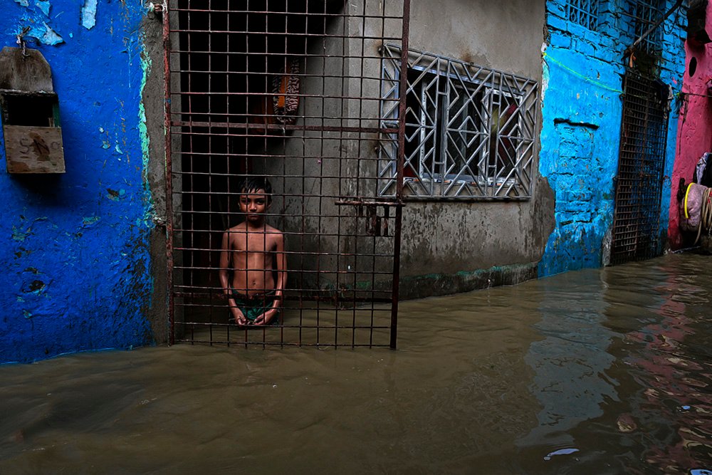 Joydeep Mukherjee: Listening to Light, Witnessing Lives - COG India Art