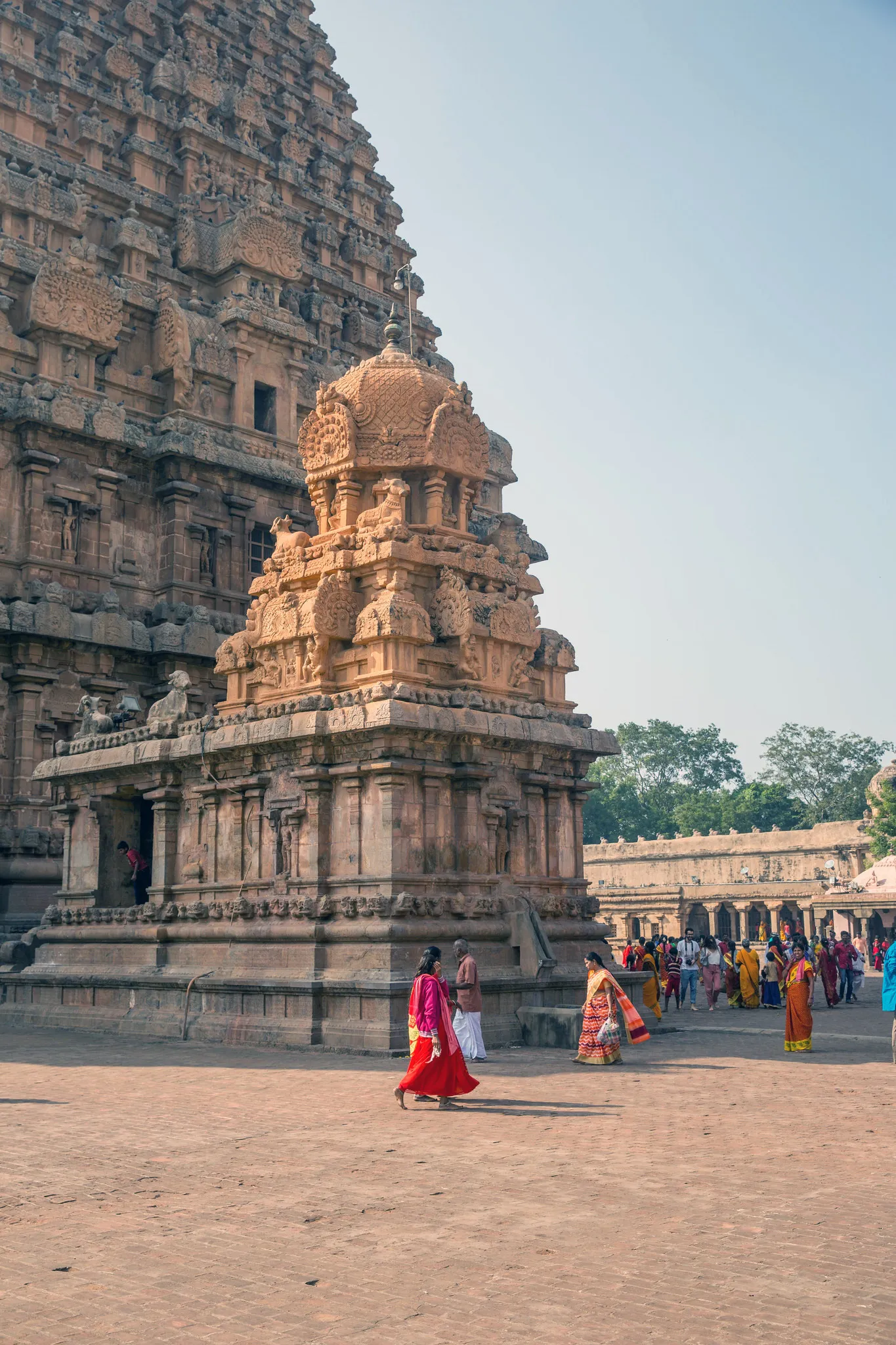 Brihadeeswara Temple, Thanjavur: Chola Architecture and the Grammar of Sacred Geometry 4 Davide 2 Brihadesvara Temple Tanjavur India