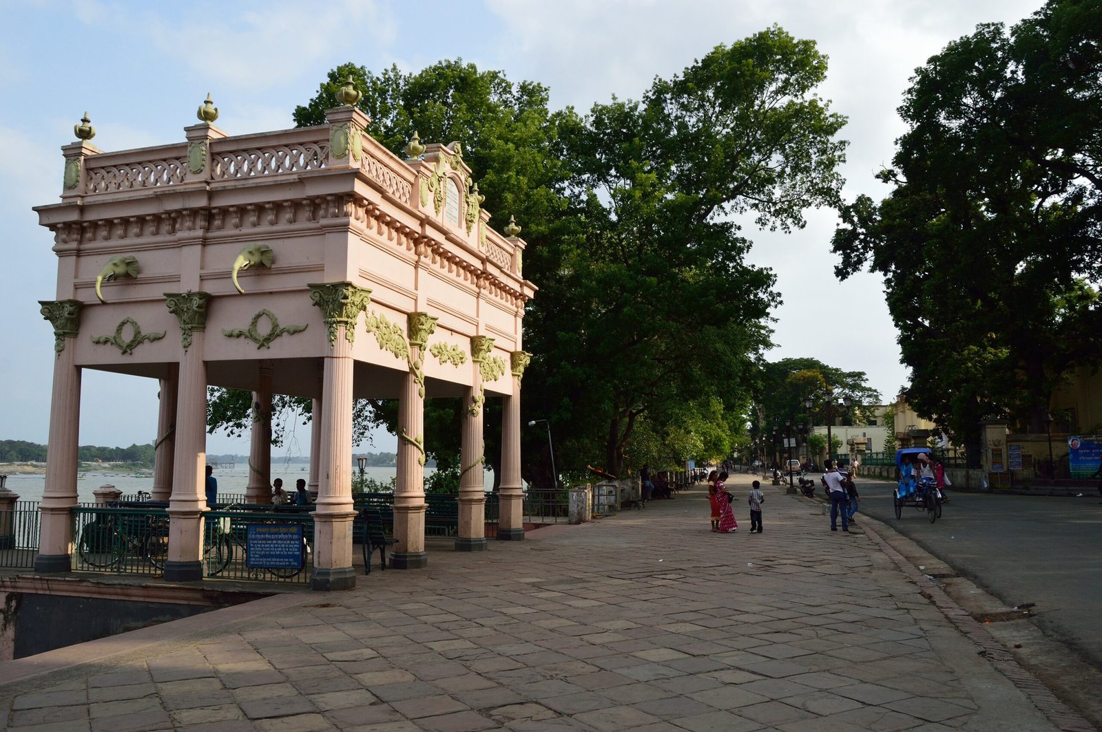 Chandannagar: Urban History, Architecture, and the French Legacy on the Hooghly 4 Dourgachorone Roquitte Souvenir Strand Road Chandan Nagar